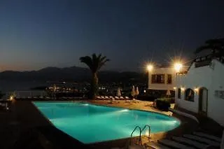 Simple Sun Hotel