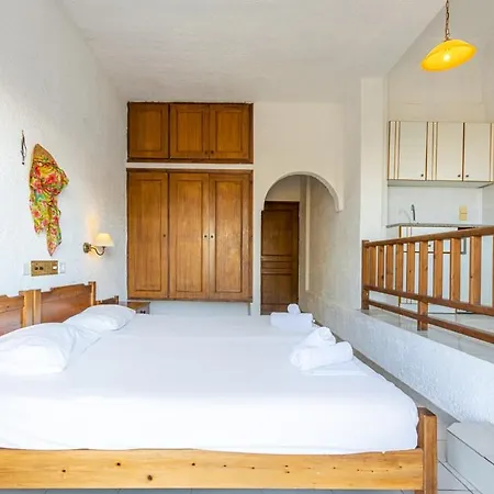 Simple Sun Hotel